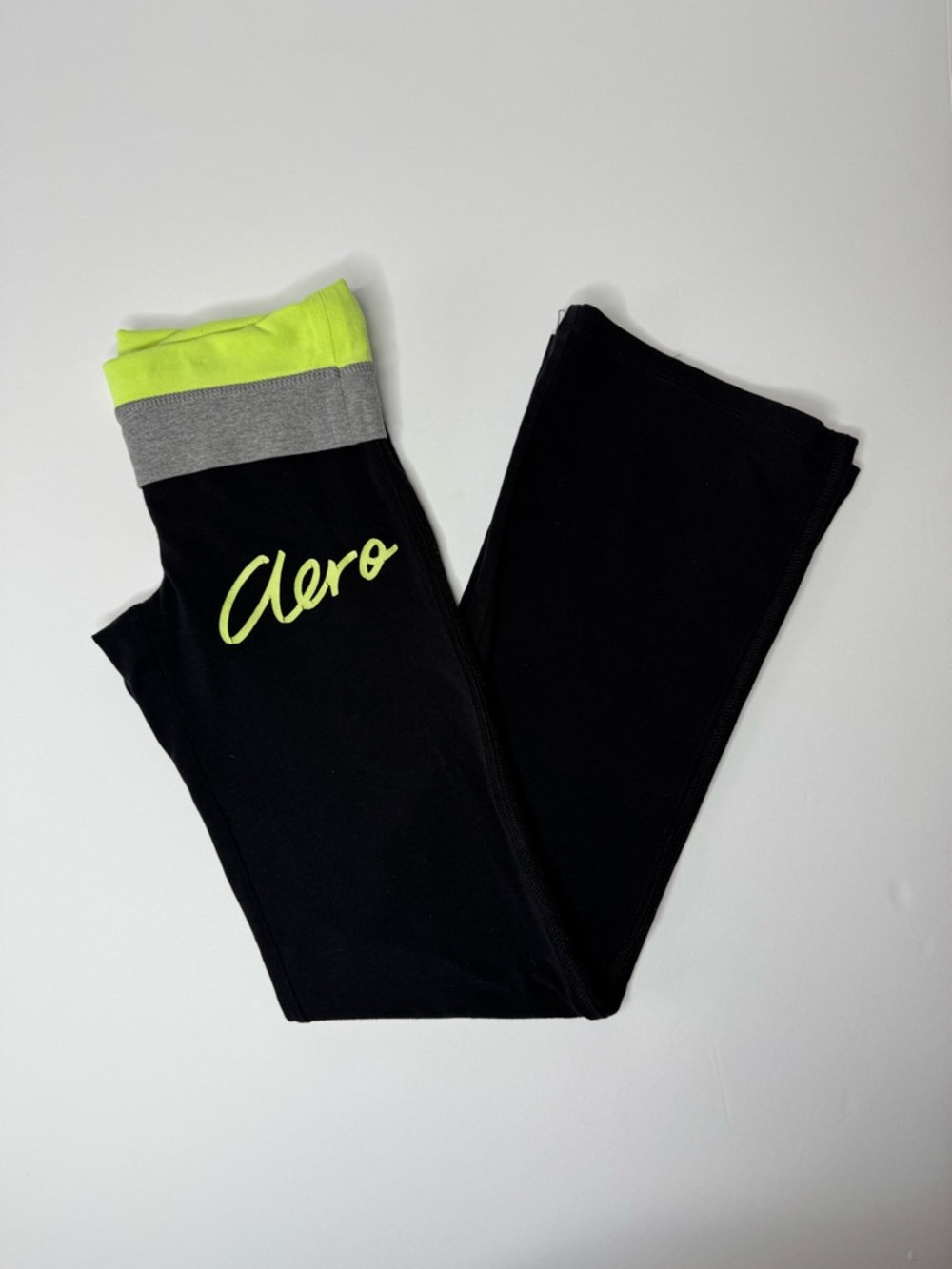 Aeropostale Y2K Low Rise Fold Over Flare Leggings XS Black Neon Logo 2012